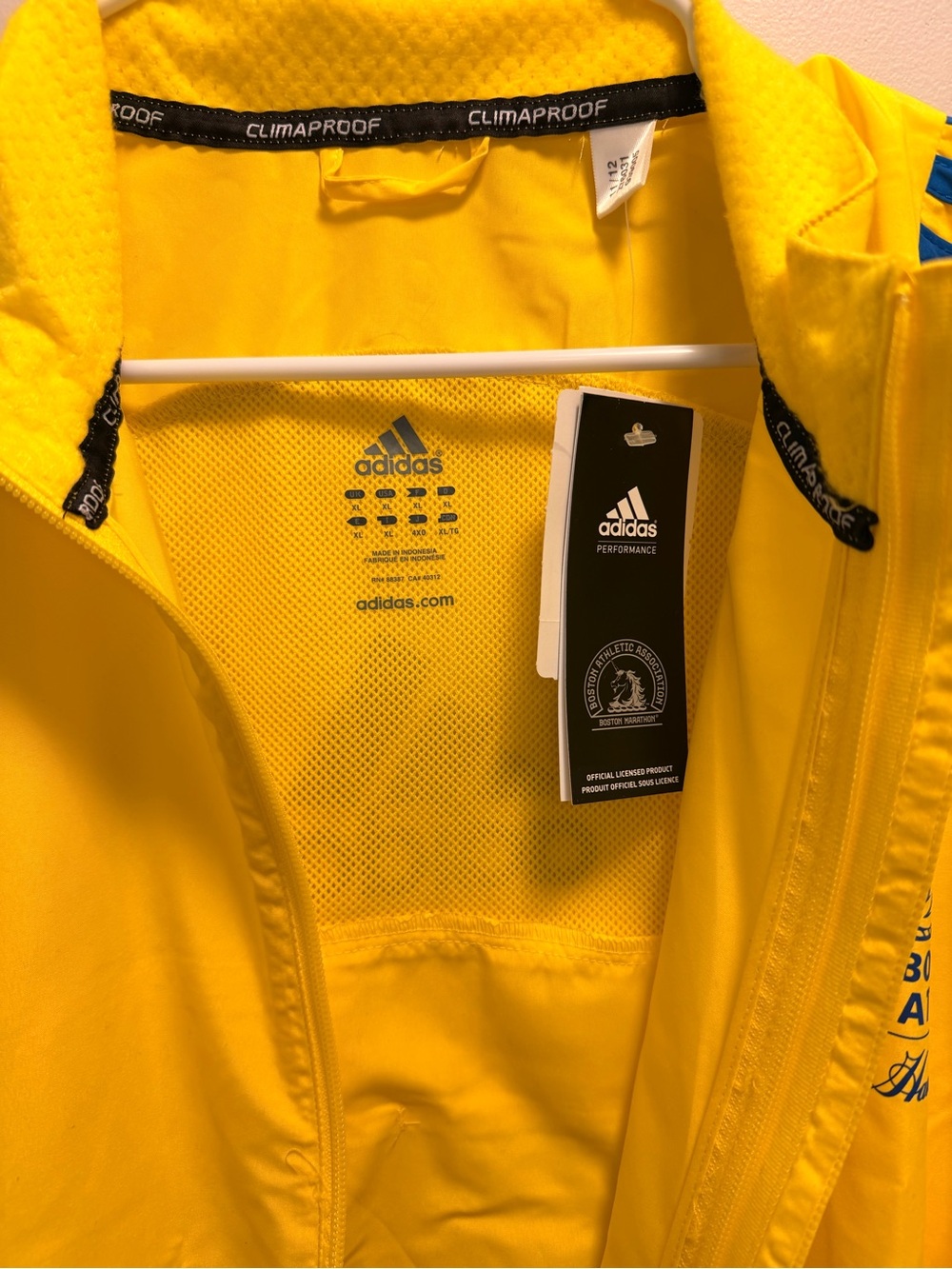 Rare Collectors Adidas Men’s 2013 Boston Marathon Yellow Windbreaker Jacket NWT - Picture 9 of 9